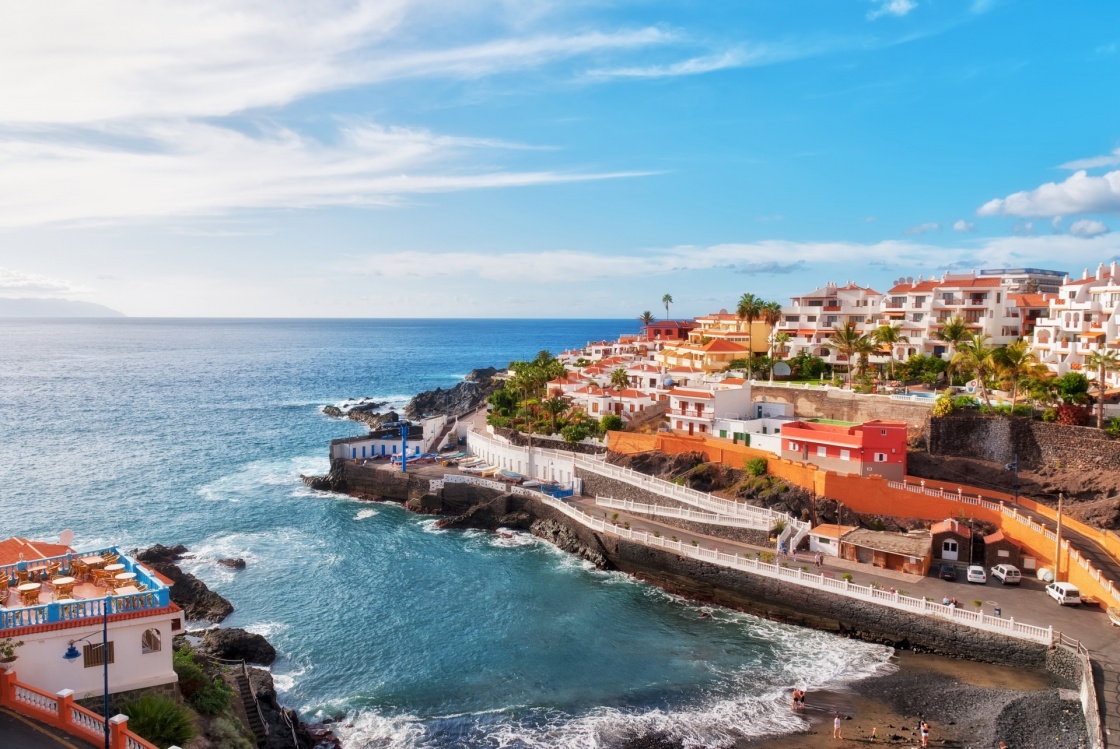 'Puerto Santiago, Tenerife, in the Spanish Canary Islands' - Kanariansaaret